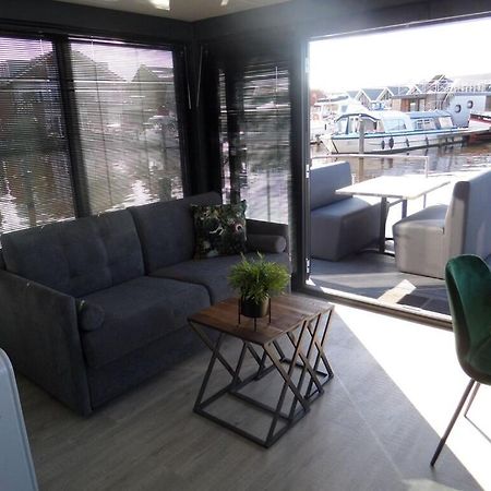 Modern Houseboat With Air Conditioning Located In Marina Uitgeest Esterno foto